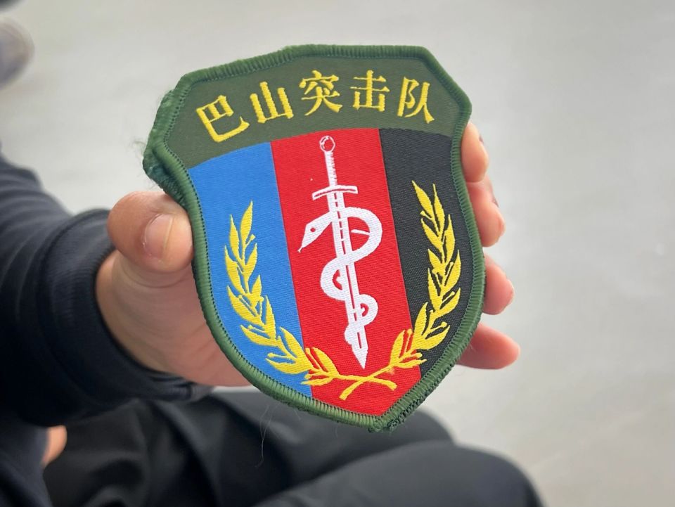 巴山突击队, 媒体记者, bt