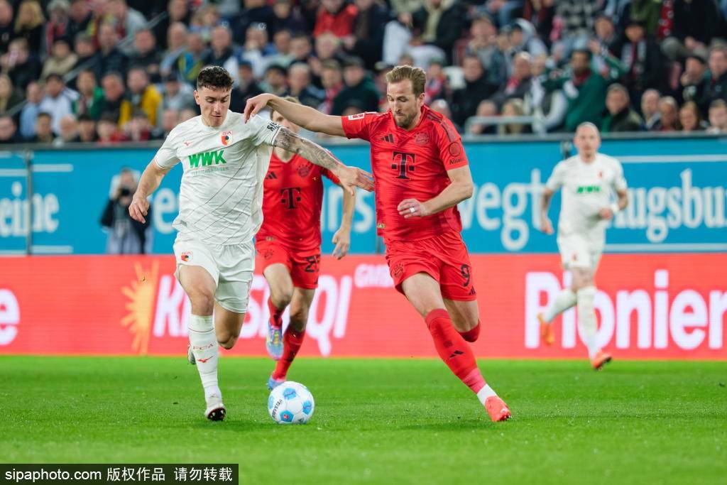 这样的情感, 调整以及队