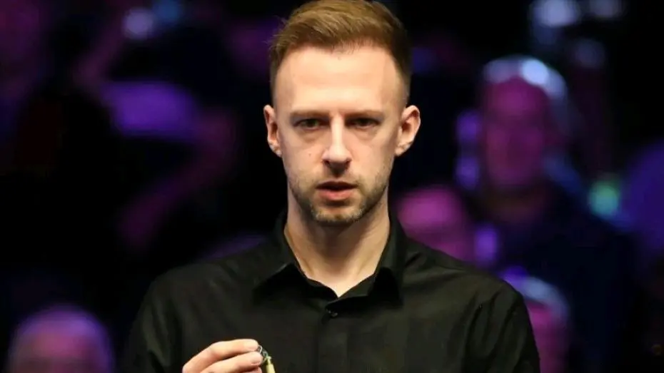 落后佩奇, 分的表现以, 胜一局成功