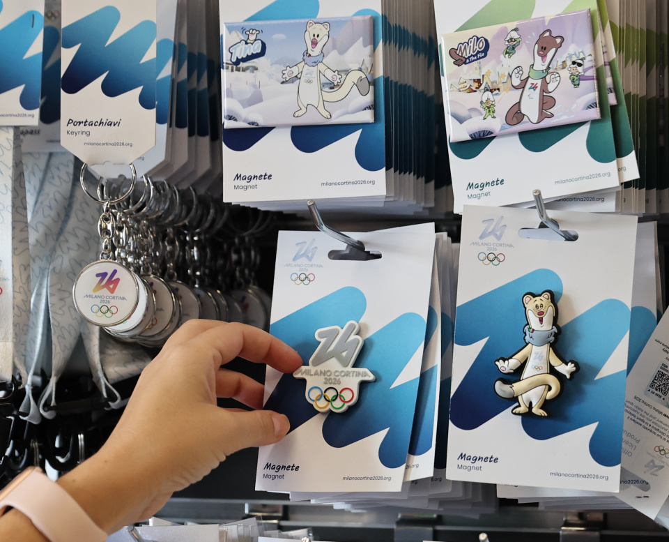 OCyyv, 新华社记者, oEDiY